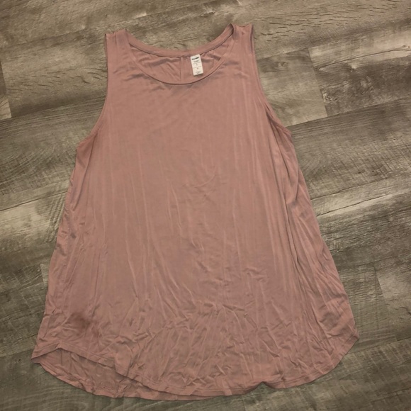 Old Navy Tops - EUC 🥰Old navy luxe 💕 tank